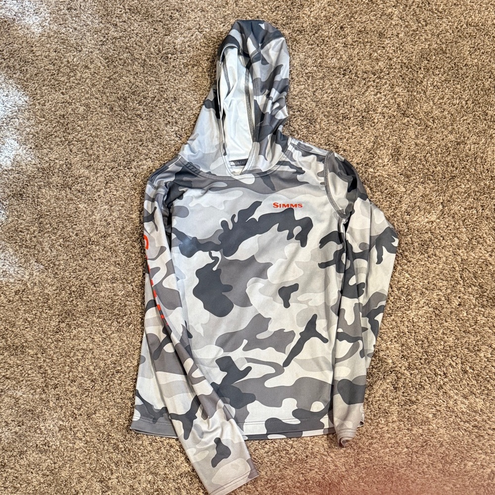 Simms Gray and Black Camo Pullover